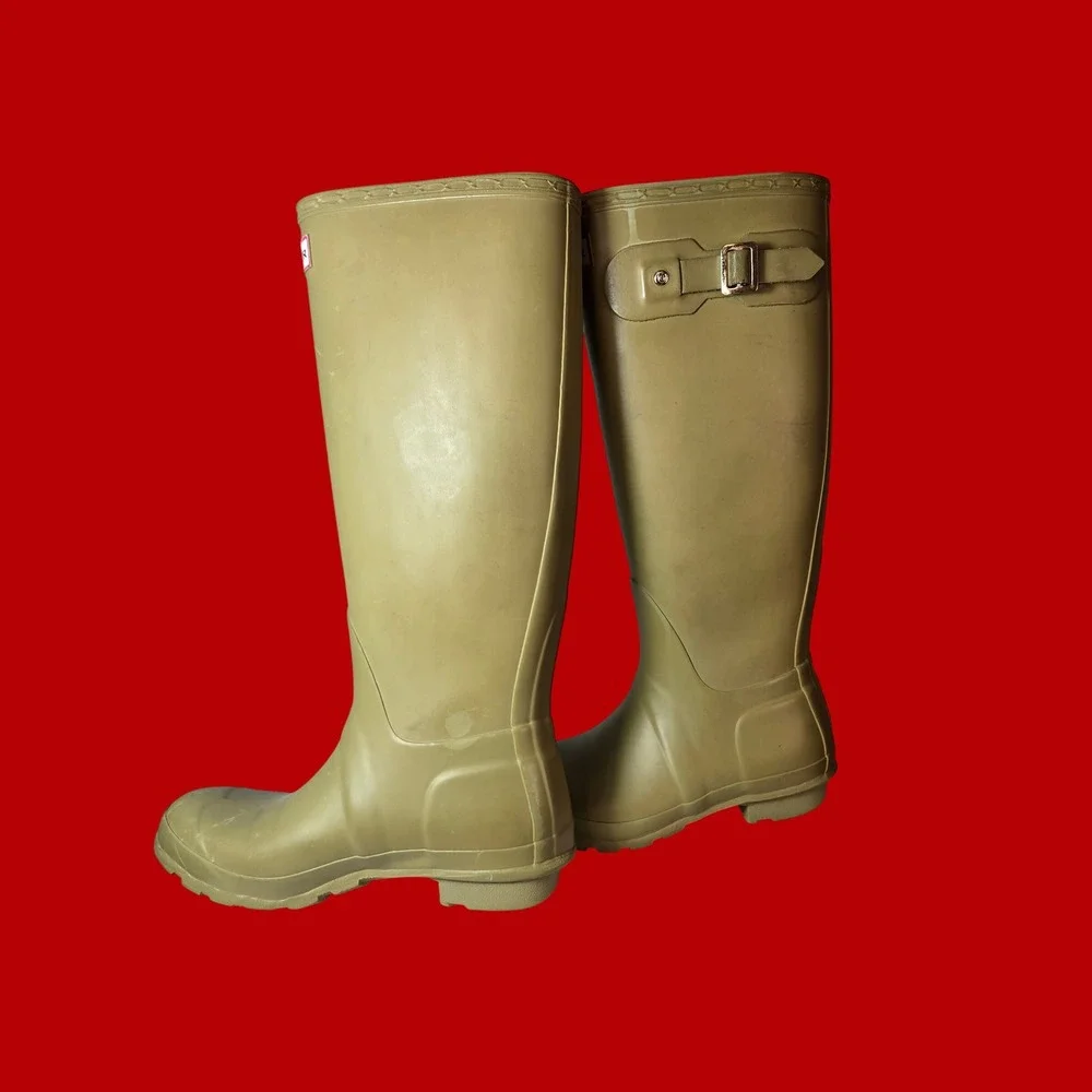 Hunter Original Tall Rain Boots Olive Green Matte Waterproof Wellington Womens 6